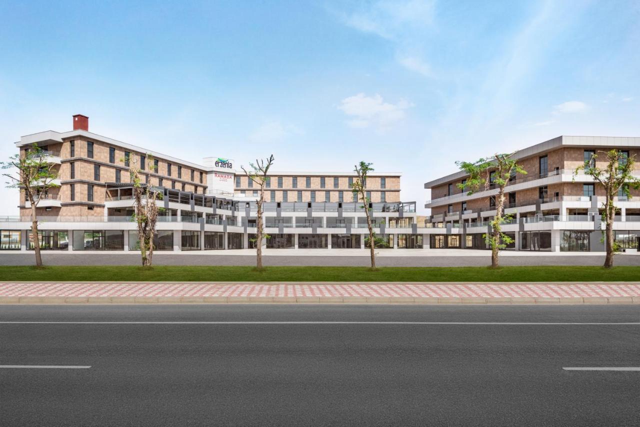 Ramada Plaza By Wyndham Batman Ξενοδοχείο Εξωτερικό φωτογραφία