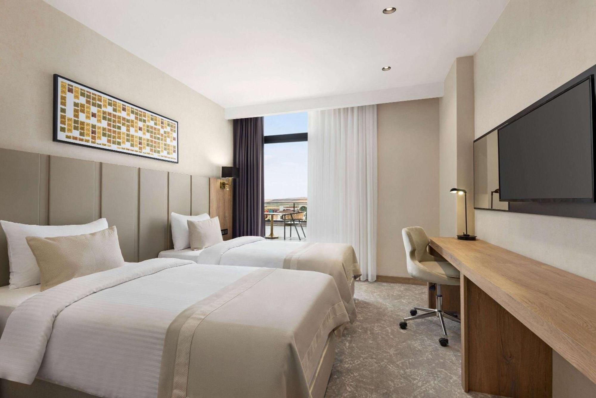 Ramada Plaza By Wyndham Batman Ξενοδοχείο Εξωτερικό φωτογραφία